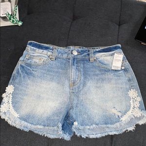 NWT Tillys Light wash high rise shorts